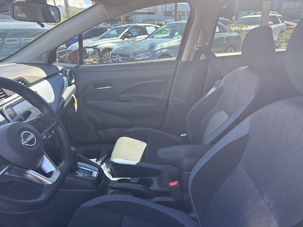 Used 2025 Nissan Versa SV w/ Trunk Package image 19