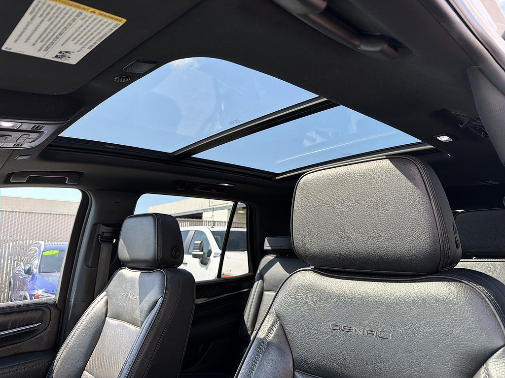 Used 2024 GMC Yukon Denali RWD image 18