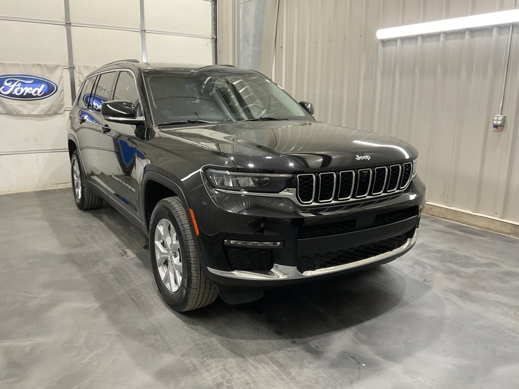 Used 2023 Jeep Grand Cherokee L Limited w/ Luxury Tech Group II image 1