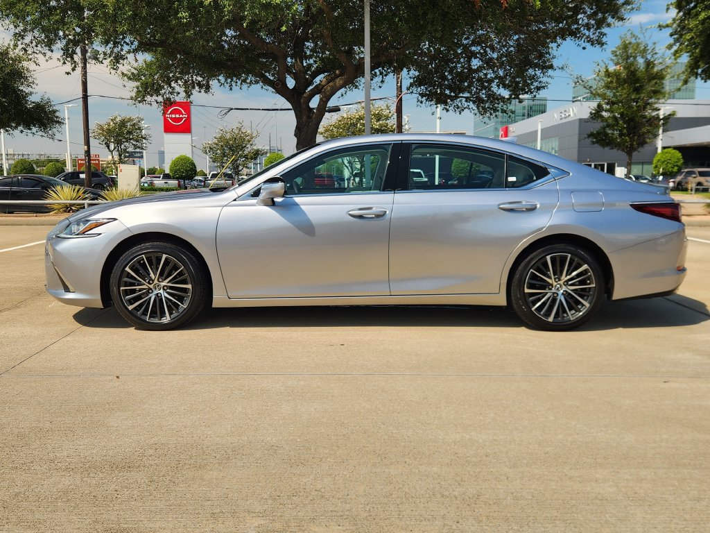 Certified 2025 Lexus ES 350 w/ Premium Package FWD image 4