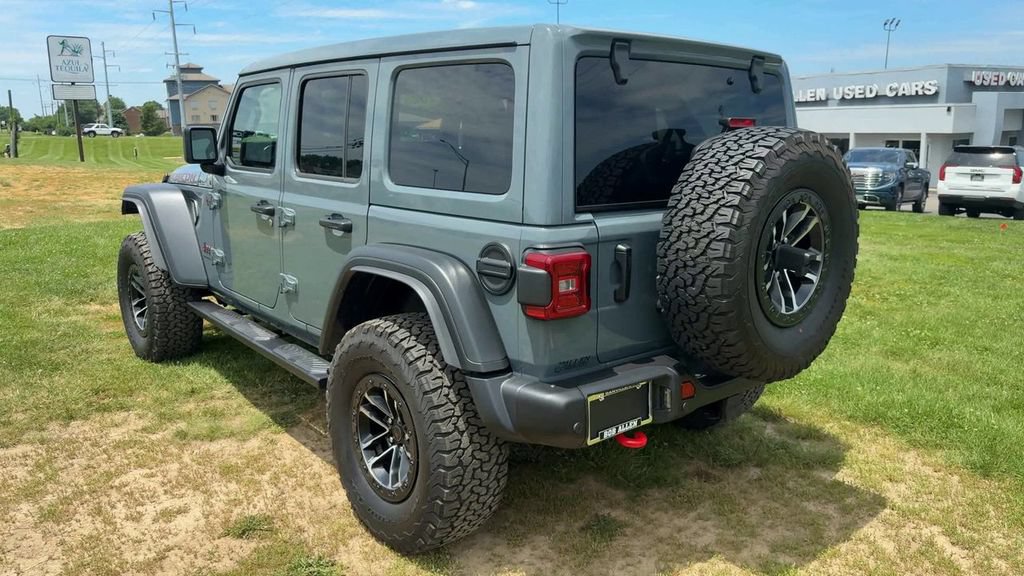 Used 2025 Jeep Wrangler Unlimited Rubicon w/ XTREMEE 35" Tire Package AWD/4WD image 5