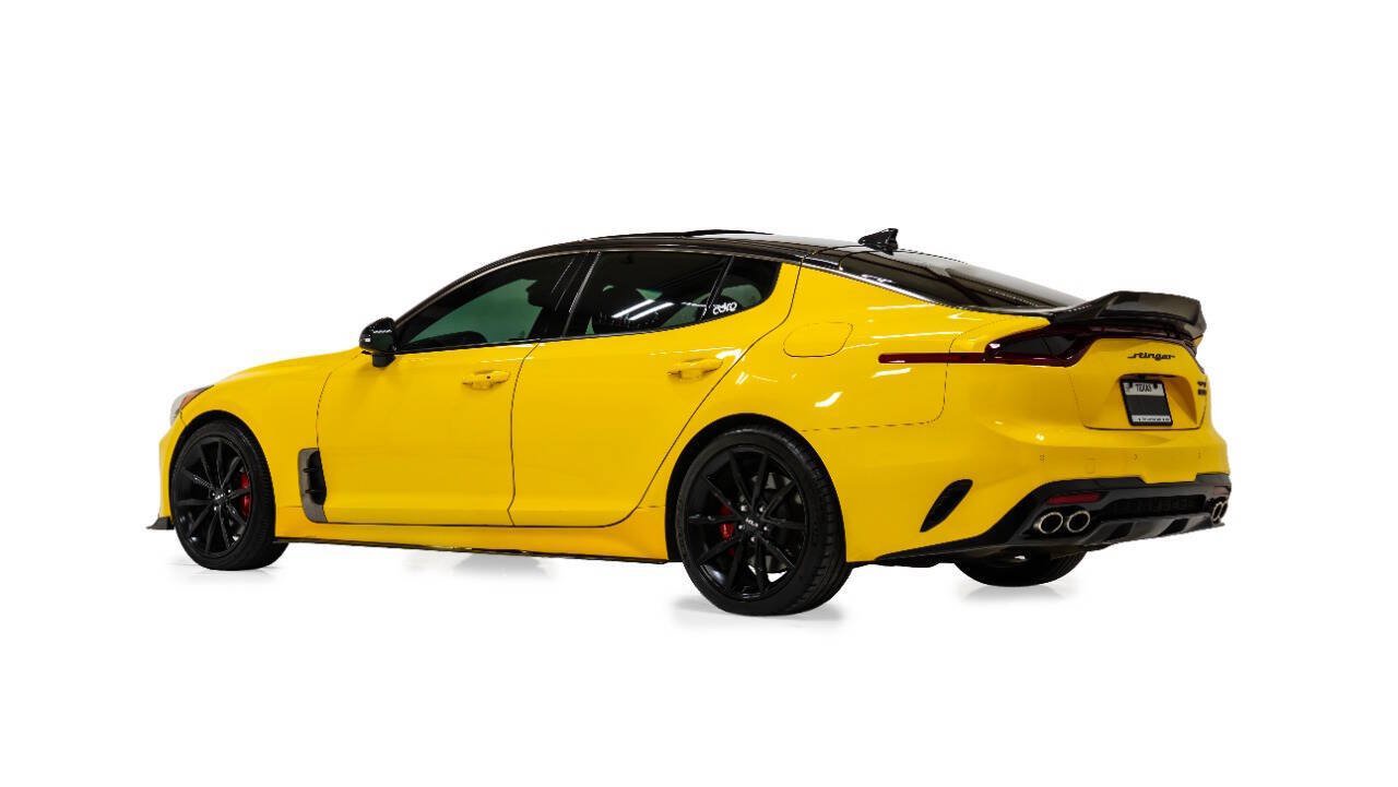 Used 2018 Kia Stinger GT2 AWD/4WD image 8