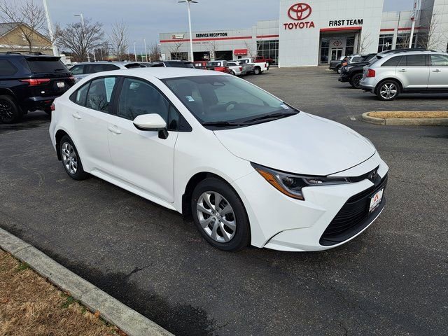 Used 2026 Toyota Corolla LE image 5