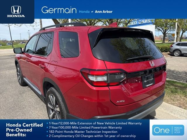 Certified 2025 Honda Pilot Touring image 12