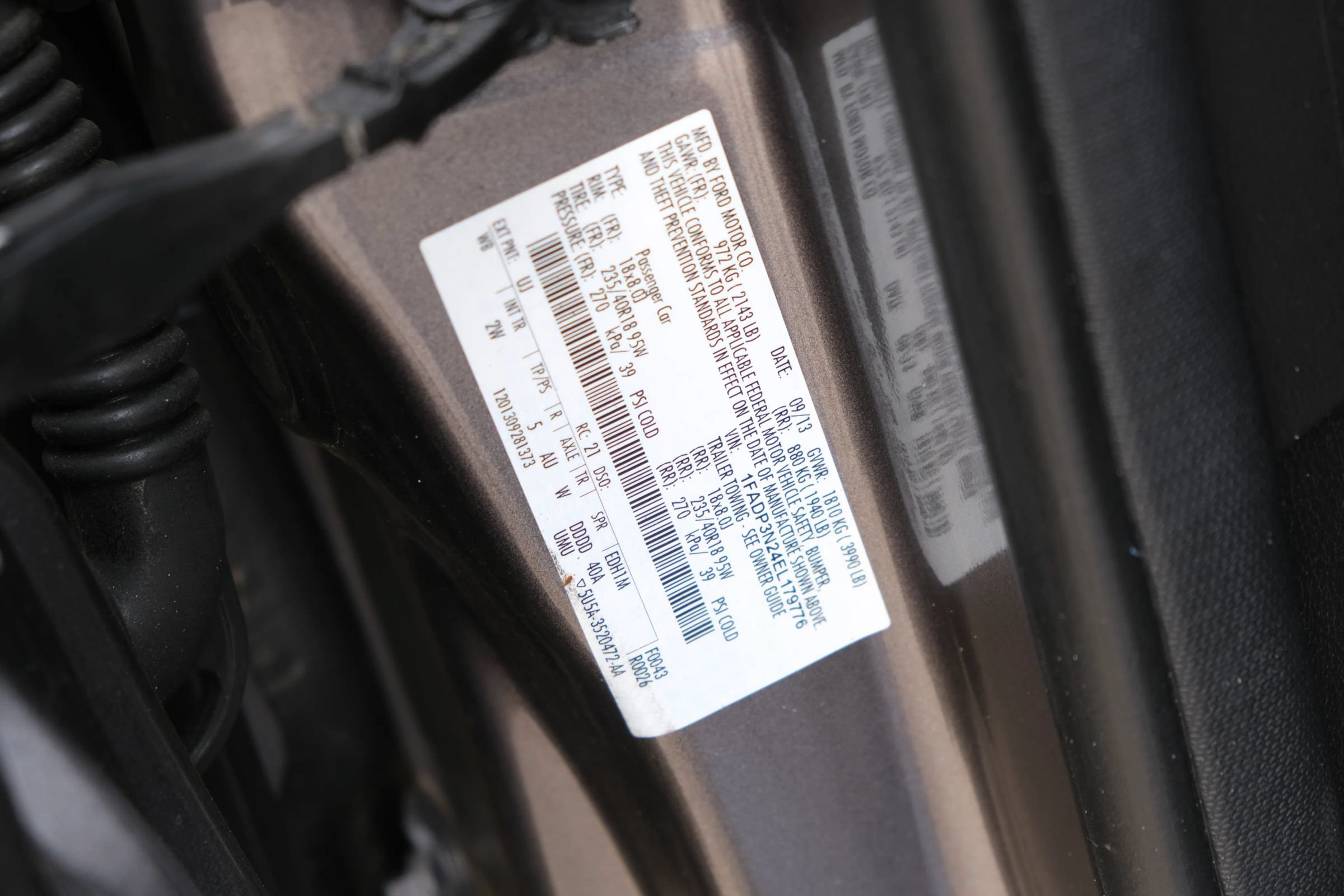 Used 2014 Ford Focus Titanium FWD image 16