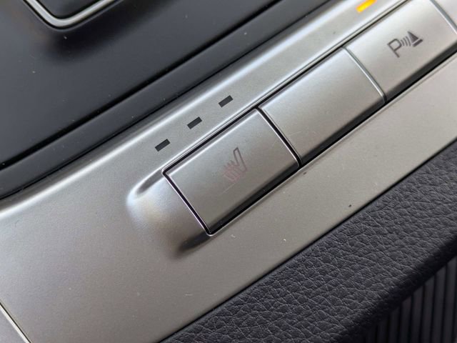 New 2026 Kia Carnival LXS FWD image 24