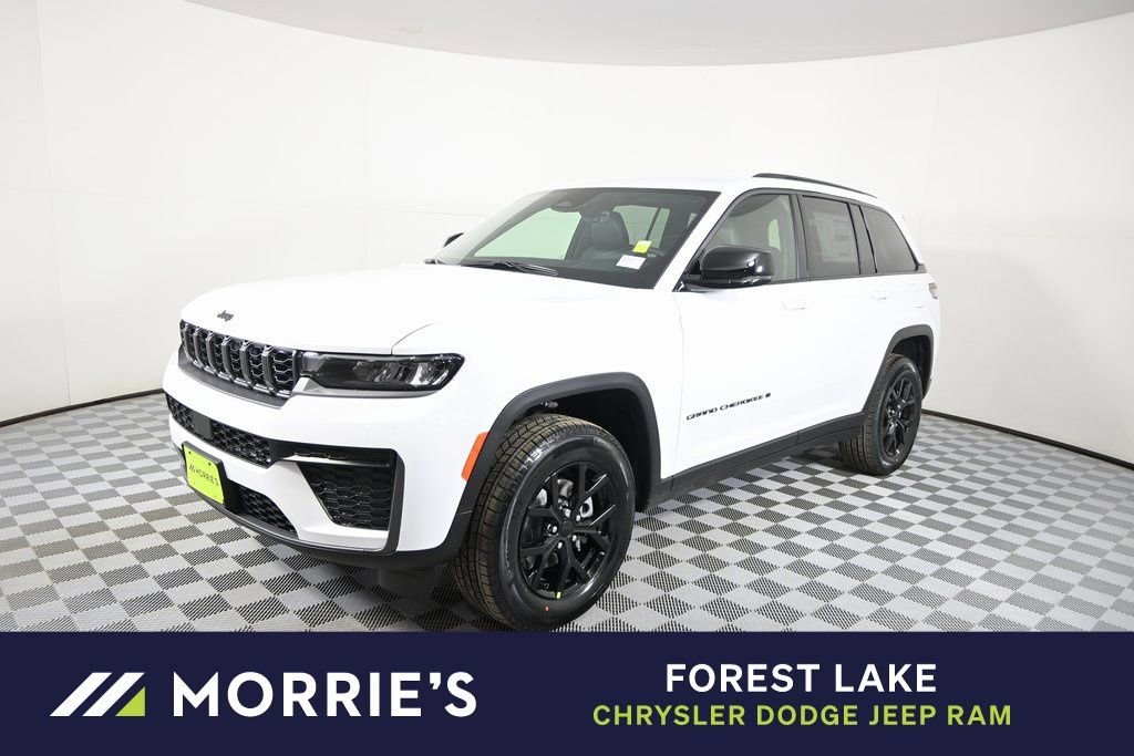 New 2026 Jeep Grand Cherokee Laredo image 1