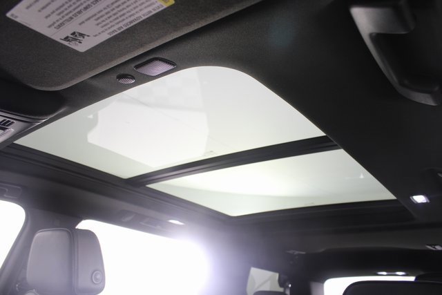 Used 2023 GMC Yukon Denali image 11