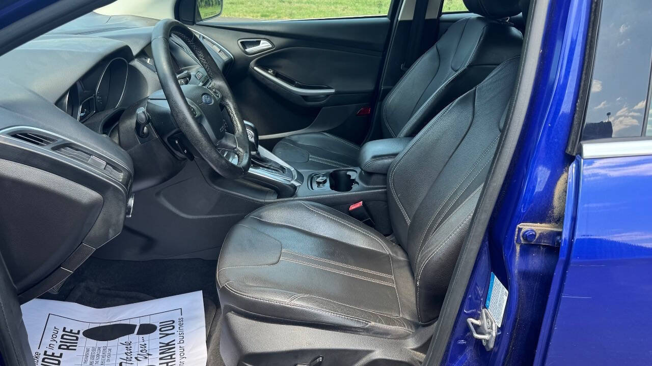 Used 2013 Ford Focus Titanium w/ Titanium Handling Pkg FWD image 14