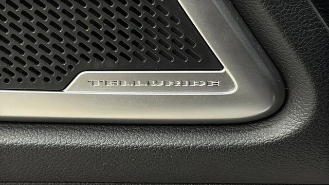 Used 2024 Kia Telluride EX w/ EX Captain's Chair Package AWD/4WD image 36