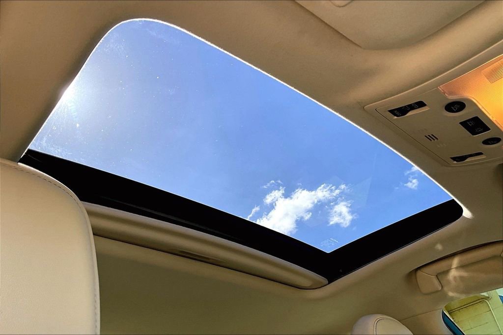 Used 2016 Lexus IS 300 AWD w/ Navigation System Package image 15