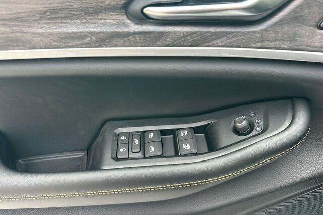 New 2026 Jeep Grand Cherokee L Limited AWD/4WD image 8
