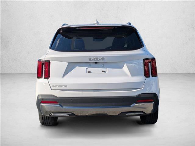 Used 2024 Kia Sorento S image 6