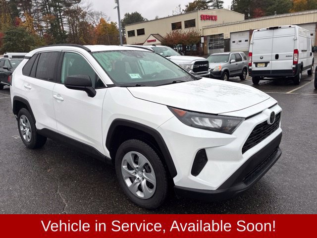 Used 2021 Toyota RAV4 LE AWD/4WD image 1