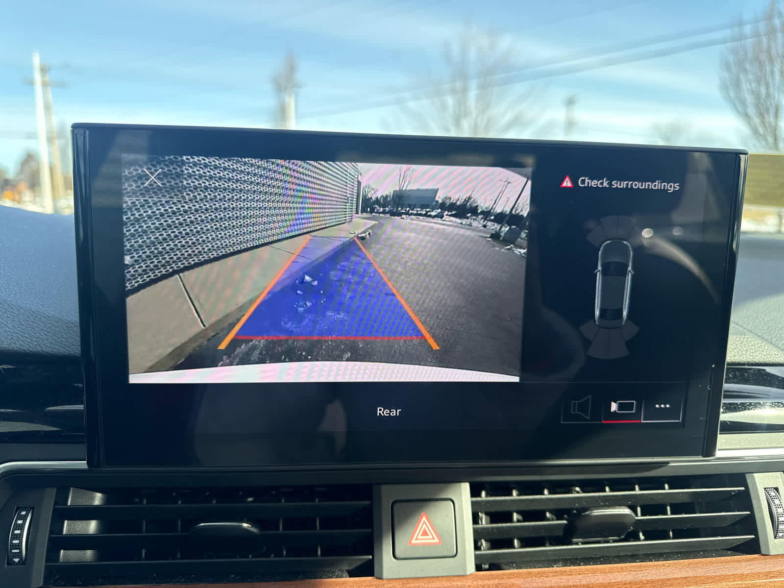 Used 2023 Audi A4 2.0T Premium w/ Convenience Package image 17