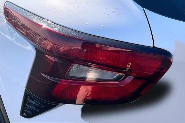 Used 2025 Chevrolet Trax LT w/ Driver Confidence Package image 29