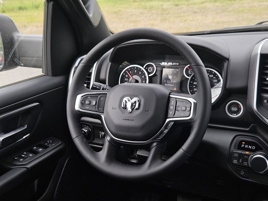 New 2026 RAM 1500 4x4 Crew Cab image 16