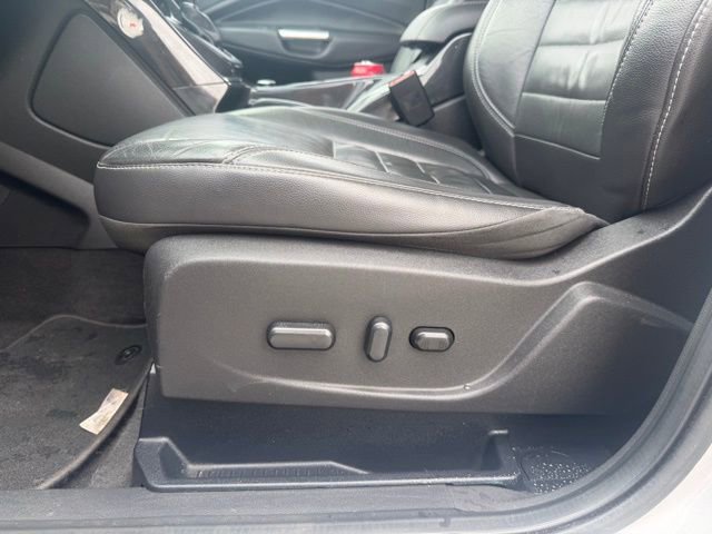 Used 2016 Ford Escape Titanium FWD image 9