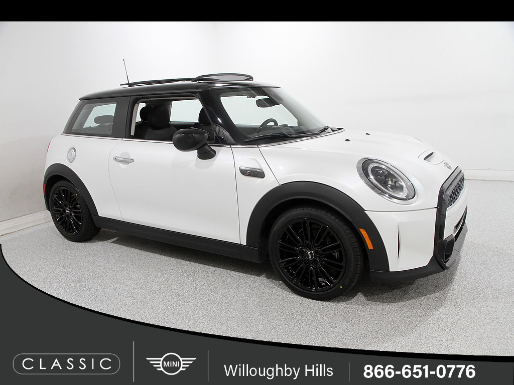 Used 2024 MINI Cooper S FWD image 1