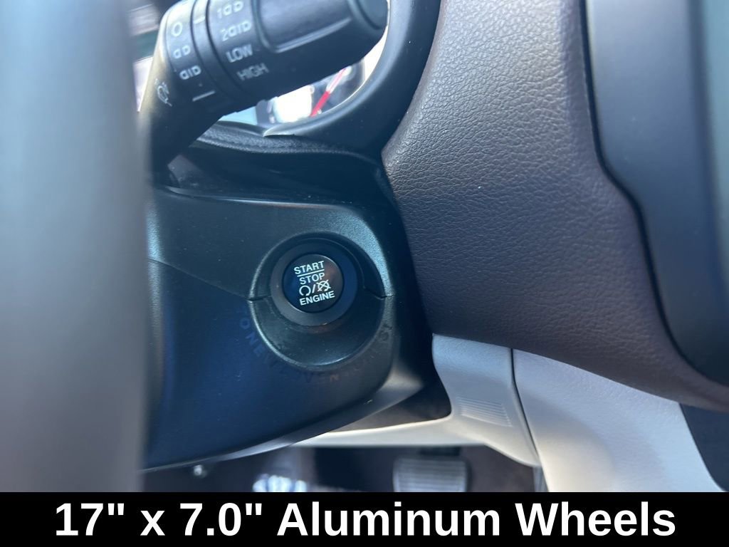 Used 2017 Jeep Renegade Latitude w/ Safety & Security Group image 37