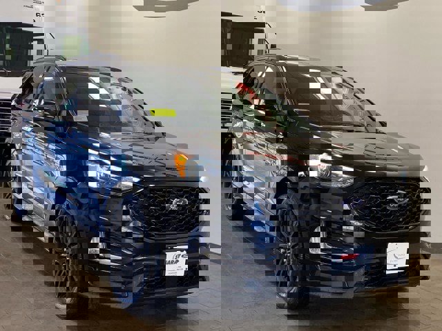 Used 2020 Ford Edge ST-Line image 2