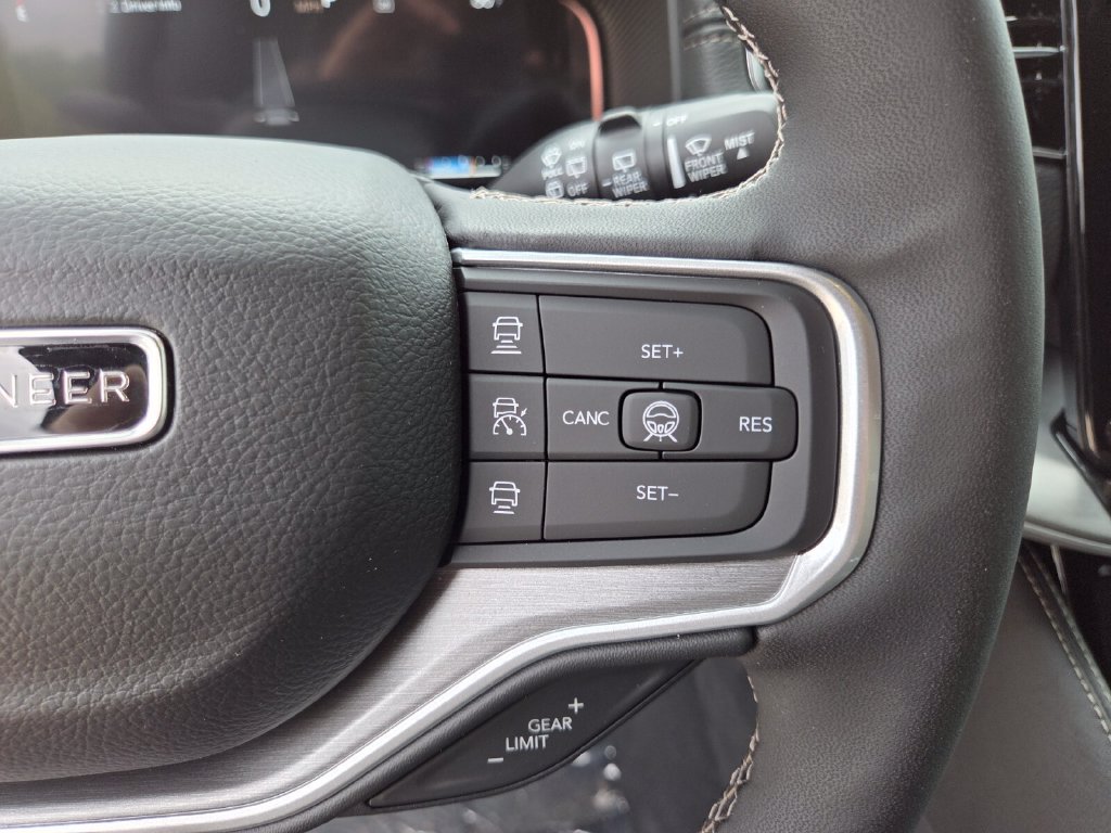 New 2027 Jeep Grand Wagoneer 4WD image 36