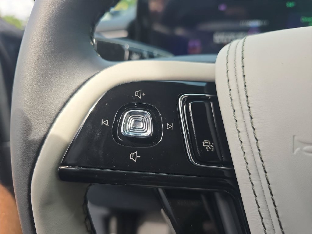 New 2027 Lincoln Aviator 2WD image 20