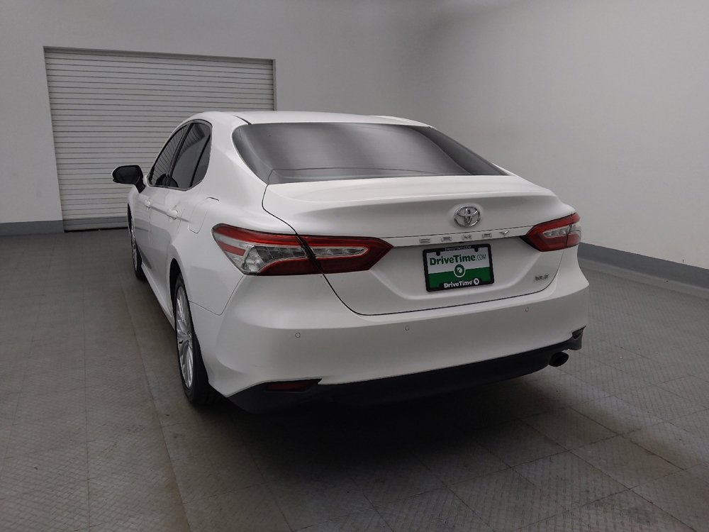 Used 2018 Toyota Camry XLE FWD image 6