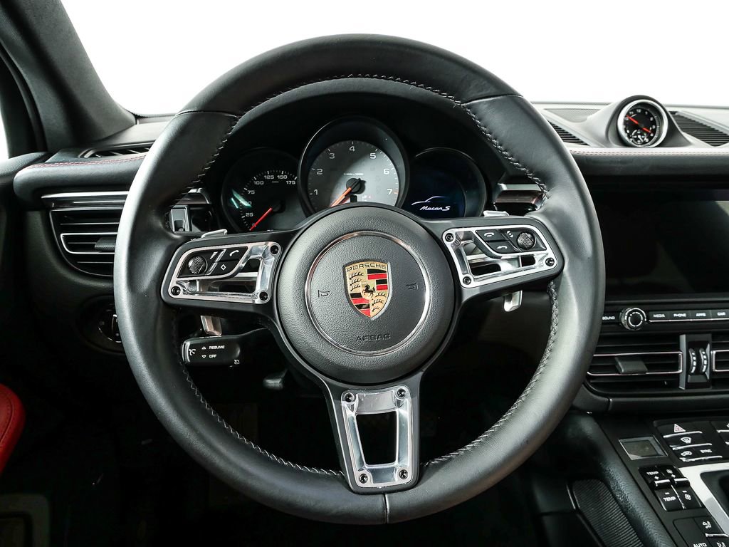 Certified 2021 Porsche Macan S image 10