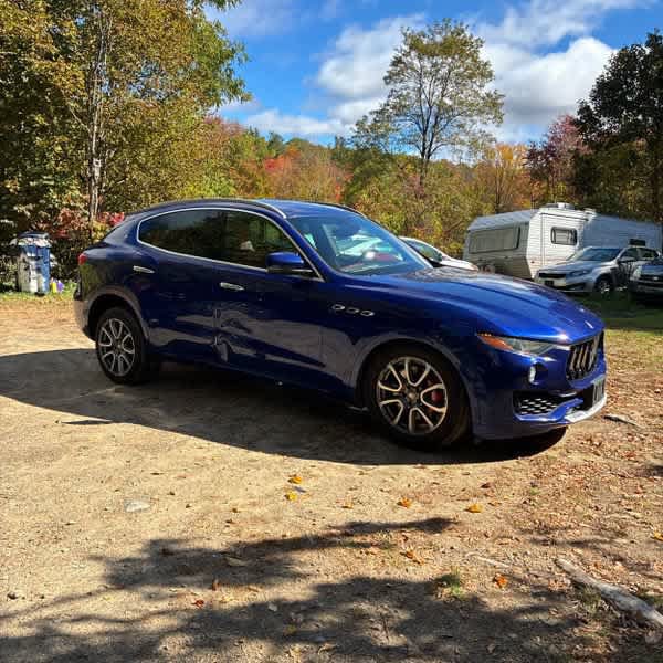 Used 2017 Maserati Levante S AWD/4WD image 6