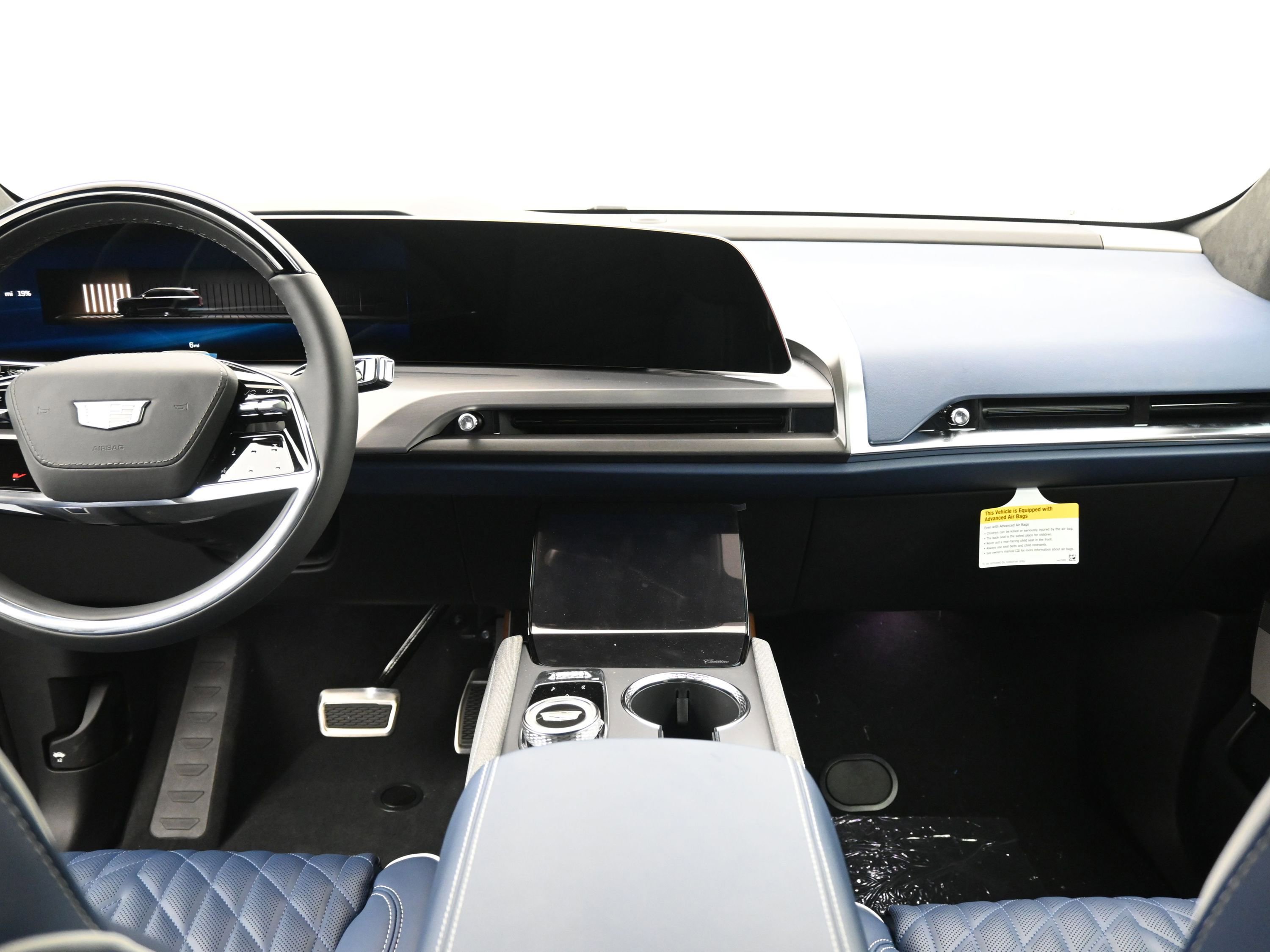 New 2026 Cadillac Vistiq Premium Luxury w/ LPO, Floor Liner Package image 9