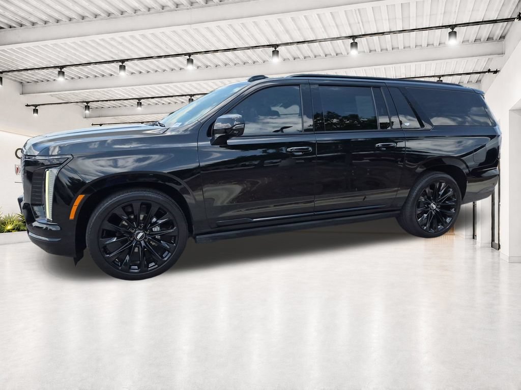 Used 2025 Cadillac Escalade ESV Sport Platinum w/ LPO, ONYX Package AWD/4WD image 5