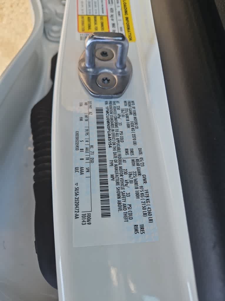 Used 2023 Ford Escape ST-Line w/ Tech Pack #1 FWD image 21