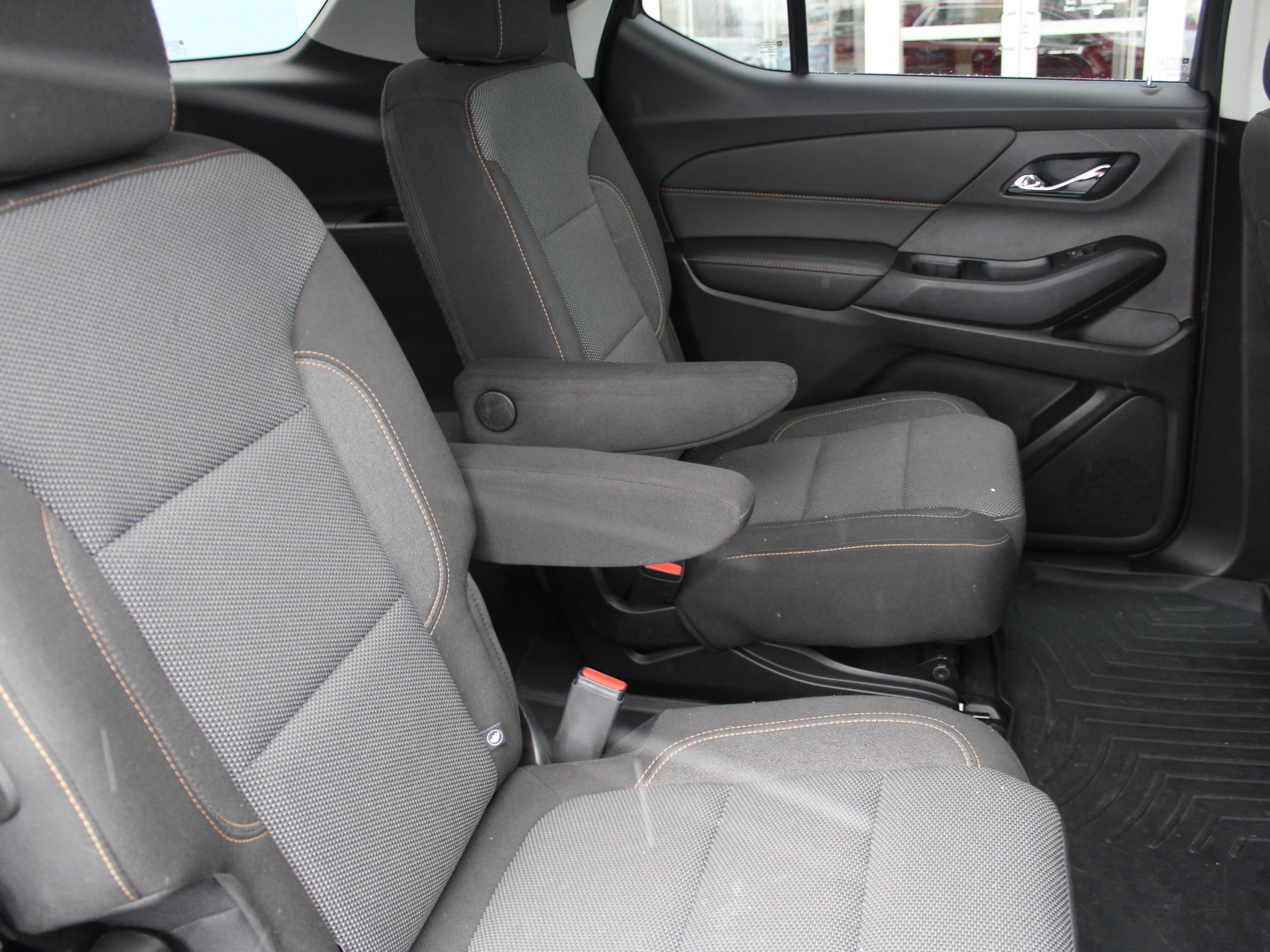 Used 2019 Chevrolet Traverse LT w/ LPO, Floor Liner Package image 26