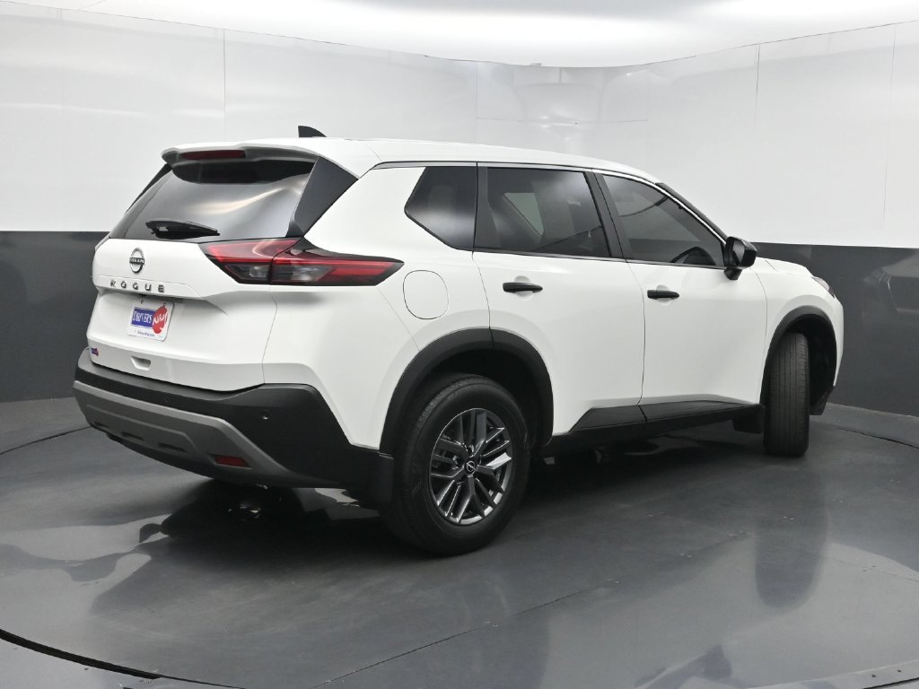 Used 2023 Nissan Rogue S FWD image 20