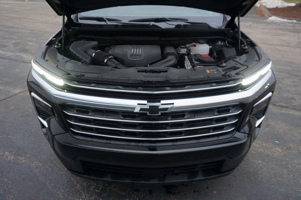 Used 2025 Chevrolet Traverse LT w/ LPO, Floor Liner Package image 30