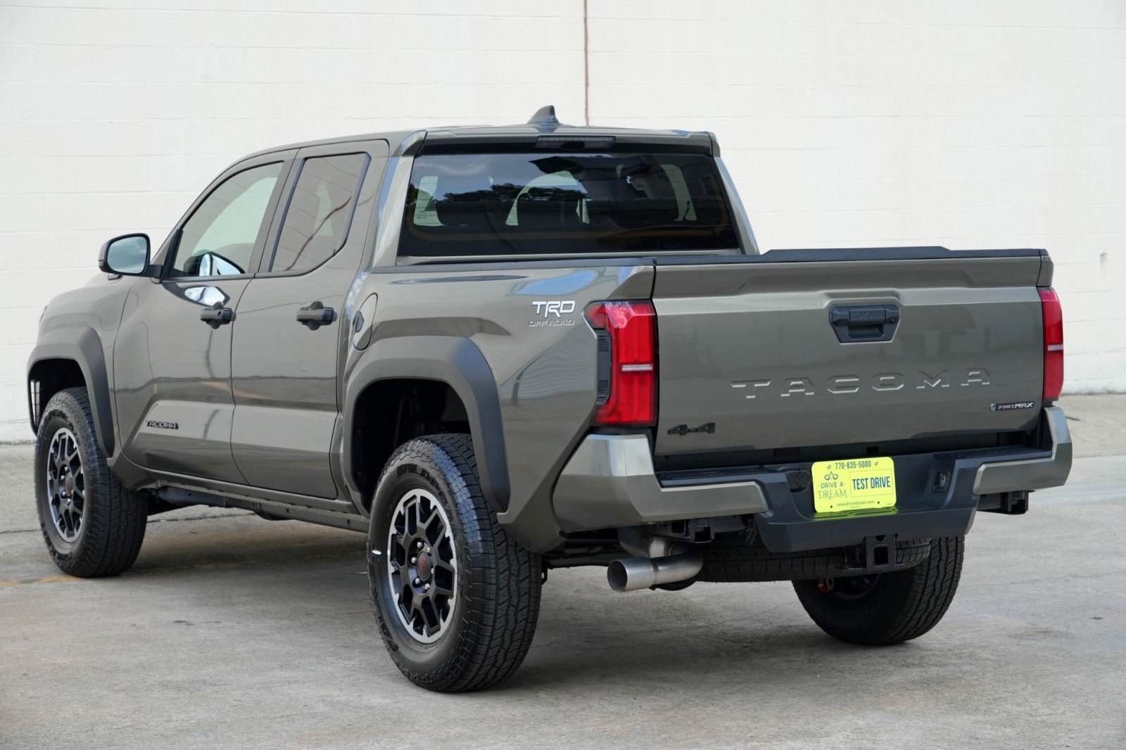 Used 2025 Toyota Tacoma TRD Off-Road AWD/4WD image 50