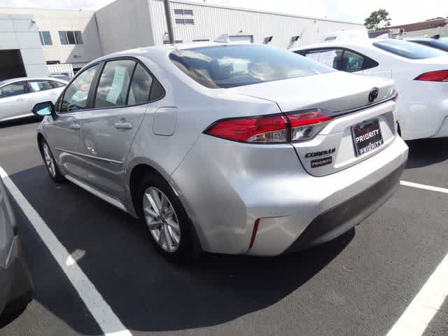 Certified 2025 Toyota Corolla LE w/ LE Premium Package FWD image 8
