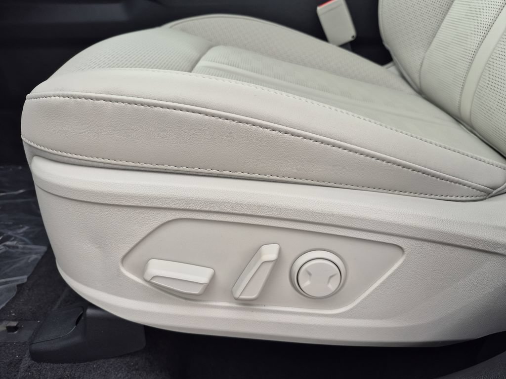 New 2026 Kia Sorento X-Line EX AWD/4WD image 11