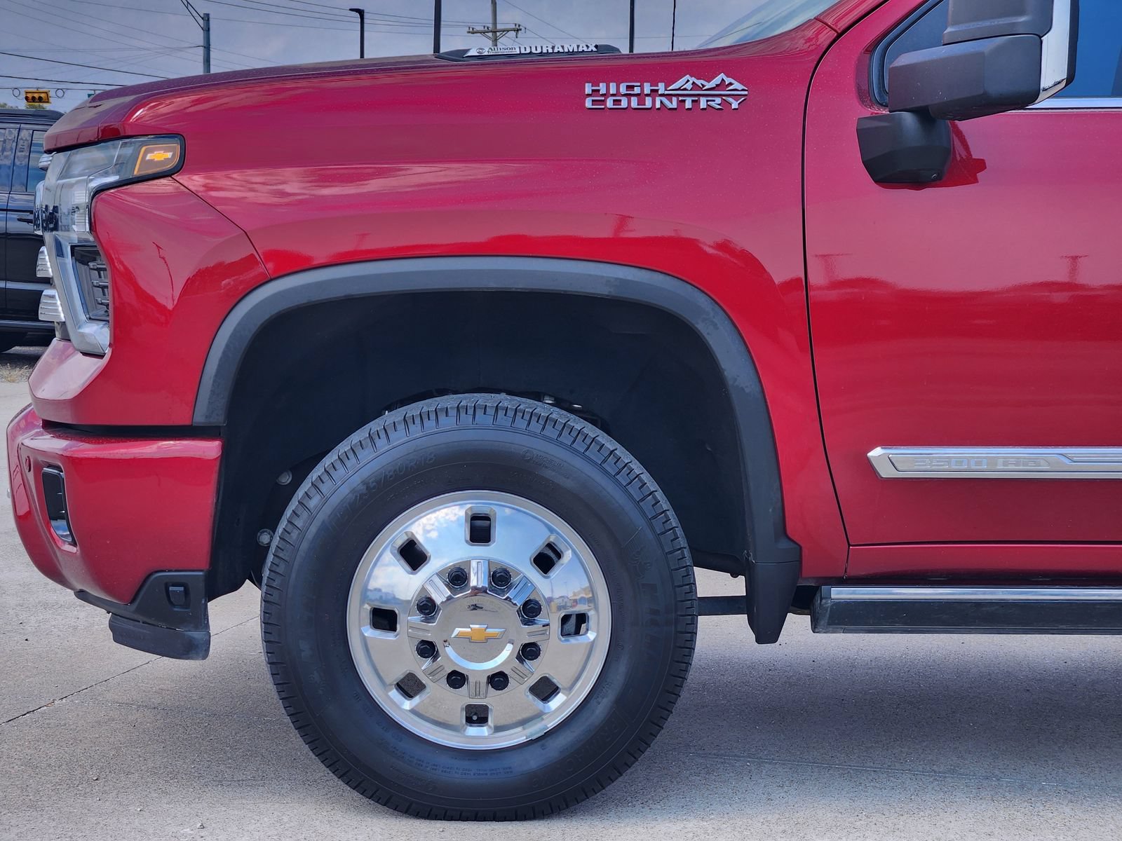 Used 2025 Chevrolet Silverado 3500 High Country w/ High Country Premium Package AWD/4WD image 9