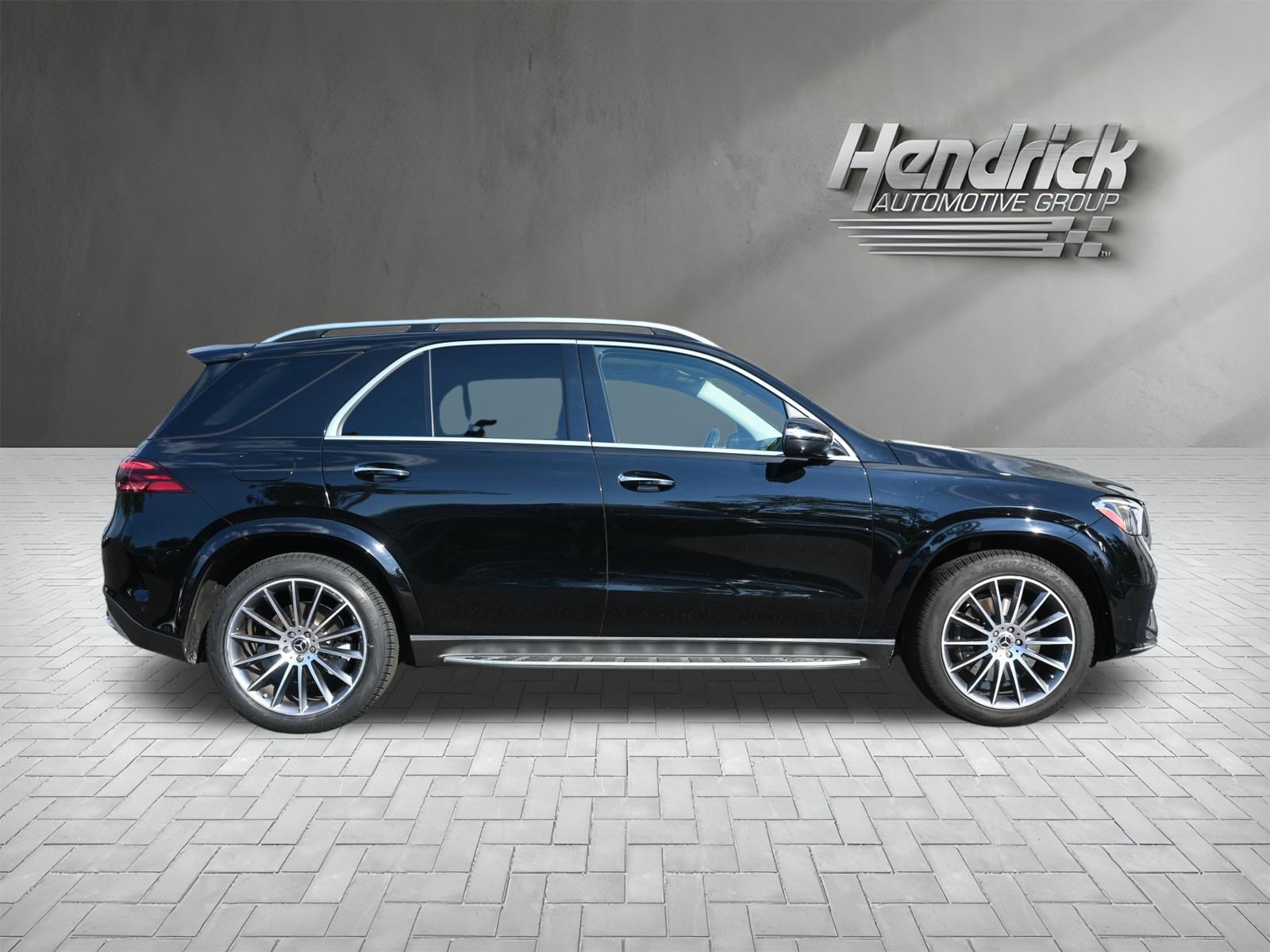 Used 2024 Mercedes-Benz GLE 350 4MATIC w/ AMG Line Exterior image 10