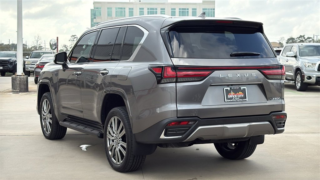Used 2024 Lexus LX 600 4WD w/ Ultra Luxury Package image 3