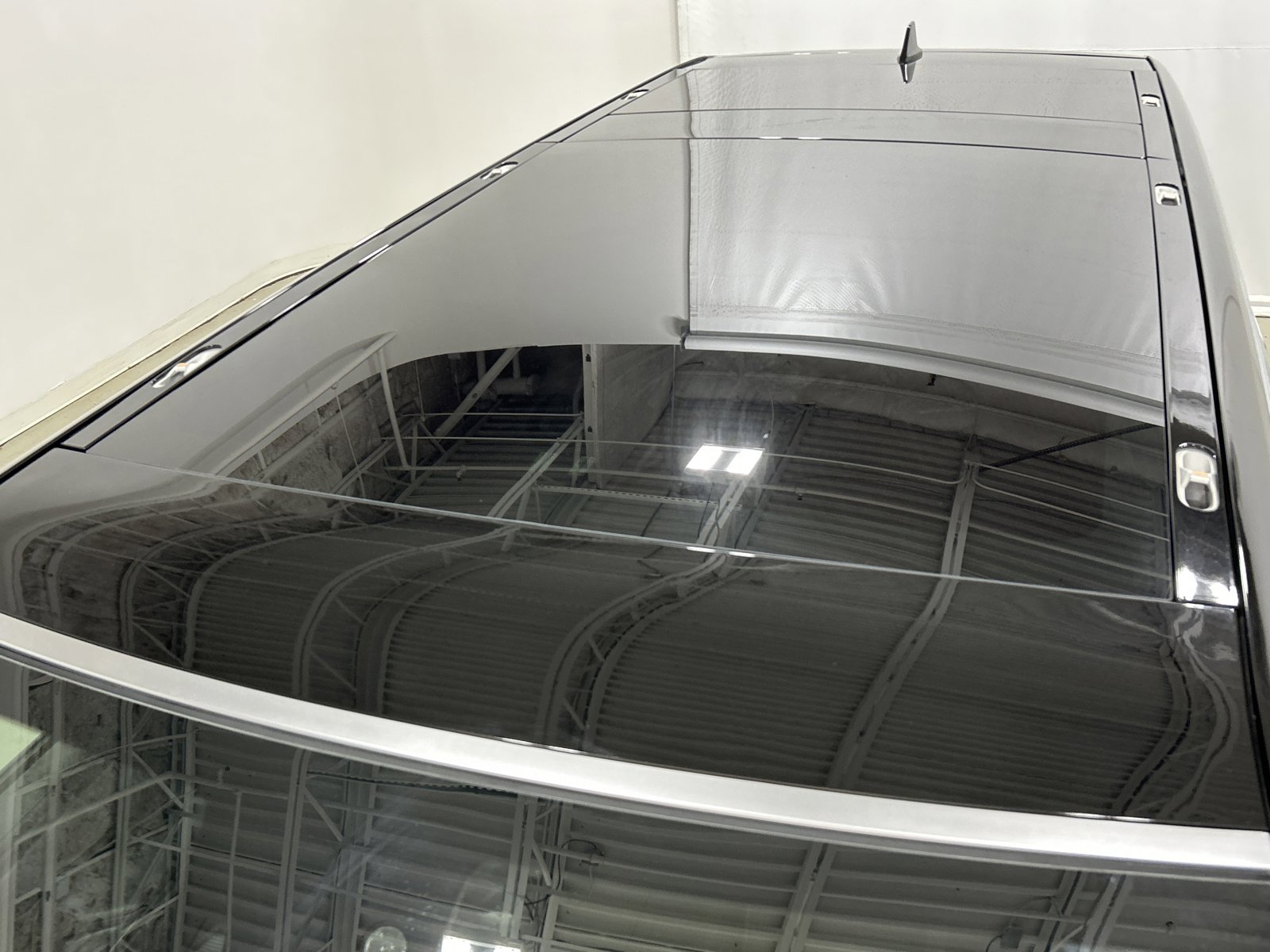 Used 2023 Rivian R1S Adventure image 13