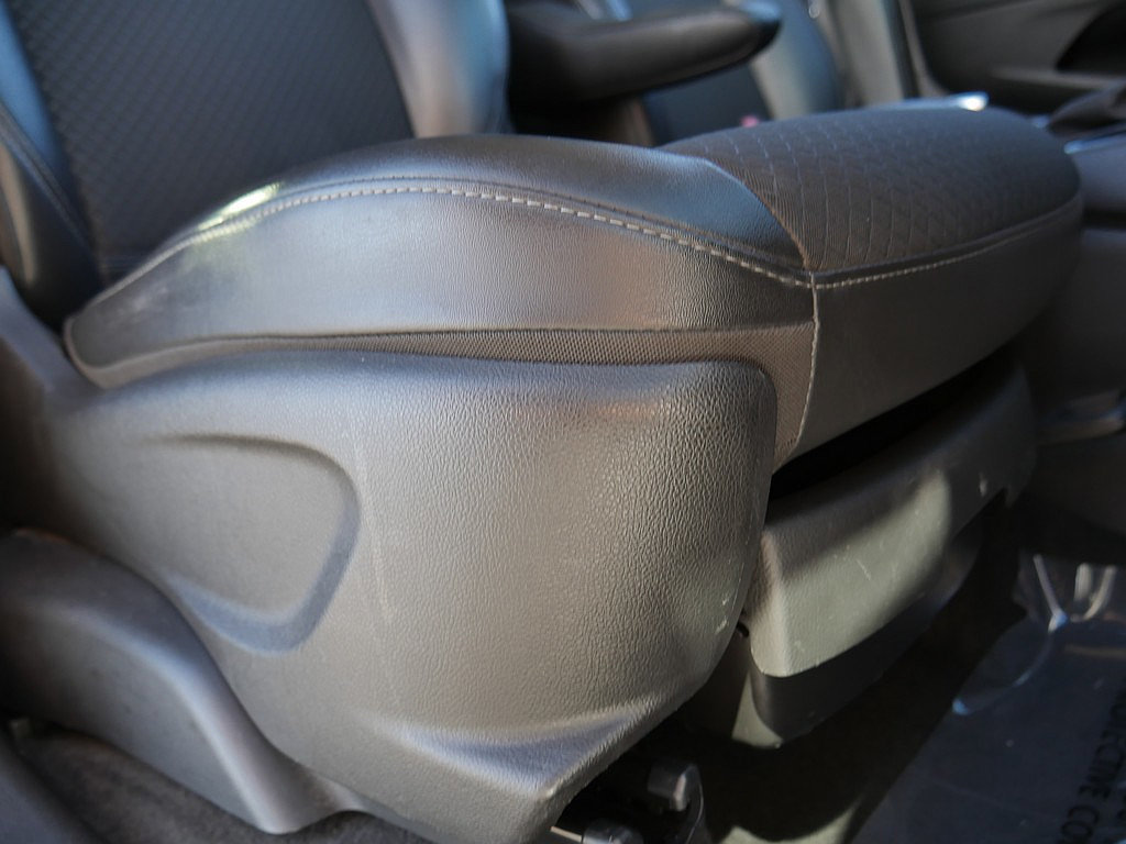 Used 2021 Buick Encore Preferred AWD/4WD image 49