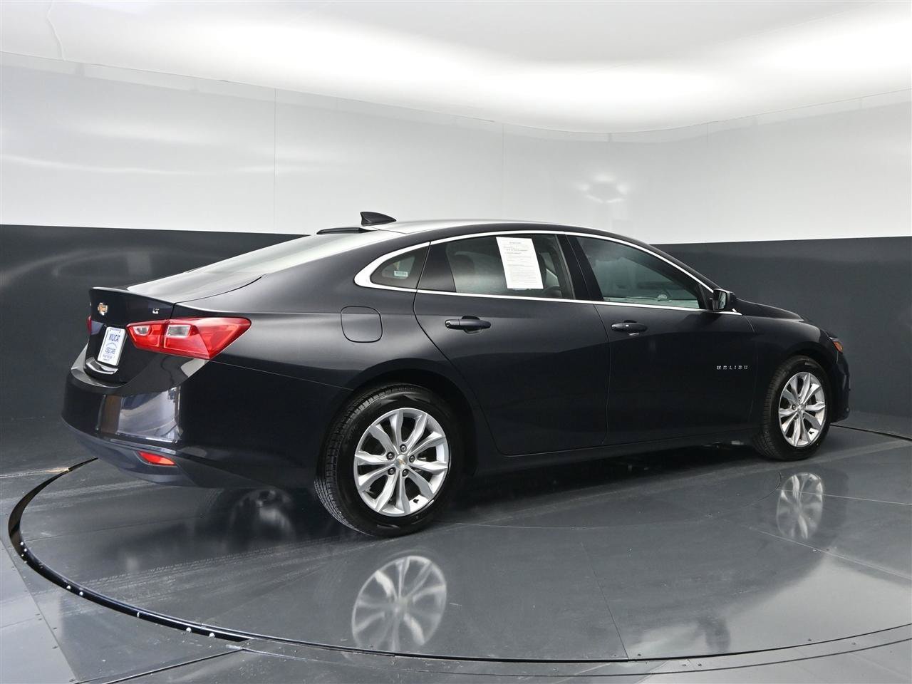 Used 2023 Chevrolet Malibu LT FWD image 5