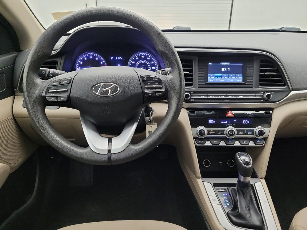 Used 2020 Hyundai Elantra SE image 22
