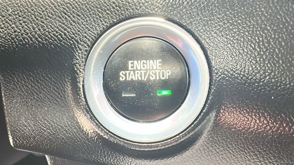 Used 2022 GMC Terrain SLT image 23