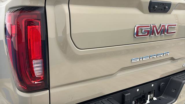 Used 2022 GMC Sierra 1500 AT4 w/ AT4 Premium Package image 35