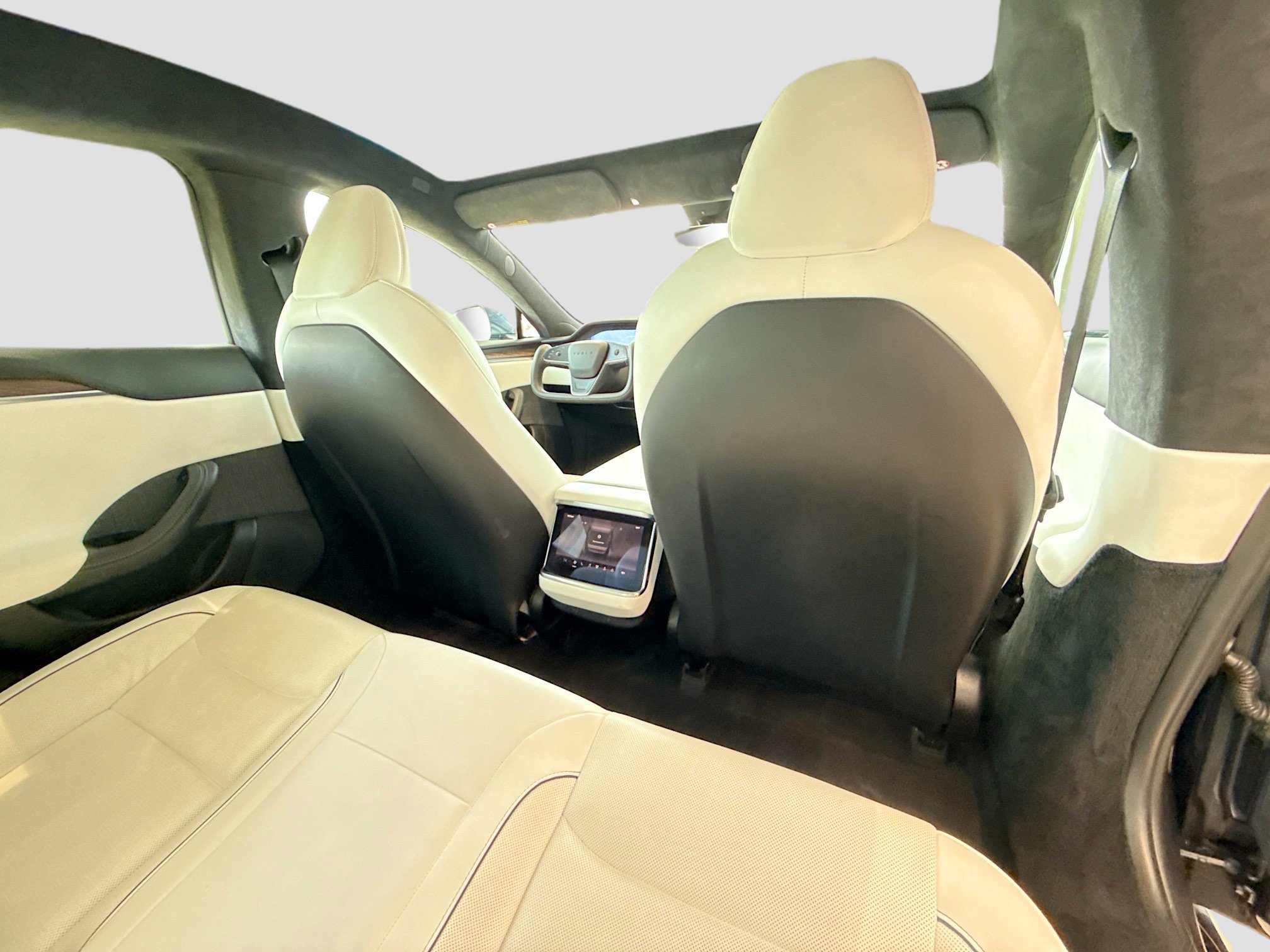 Used 2022 Tesla Model S Plaid image 28