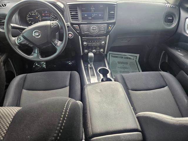 Used 2017 Nissan Pathfinder S image 10